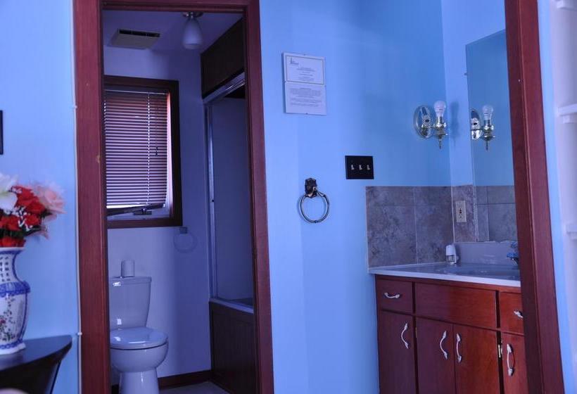 Ambassador B&b Guest Home | Stratford | Ontario | Canada 20