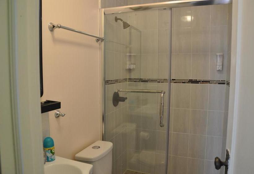 Ambassador B&b Guest Home | Stratford | Ontario | Canada 3