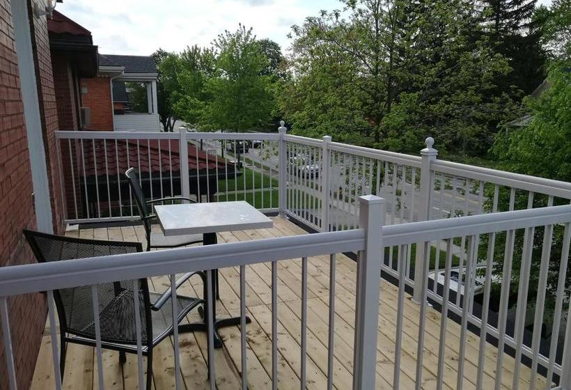 Ambassador B&b Guest Home | Stratford | Ontario | Canada 4