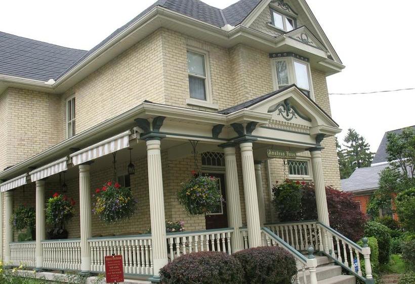 Bed and Breakfast Amadeus Haus Stratford