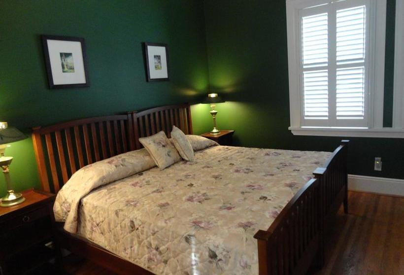 Bed and Breakfast Buckingham House | Stratford | Ontario | Canada 4