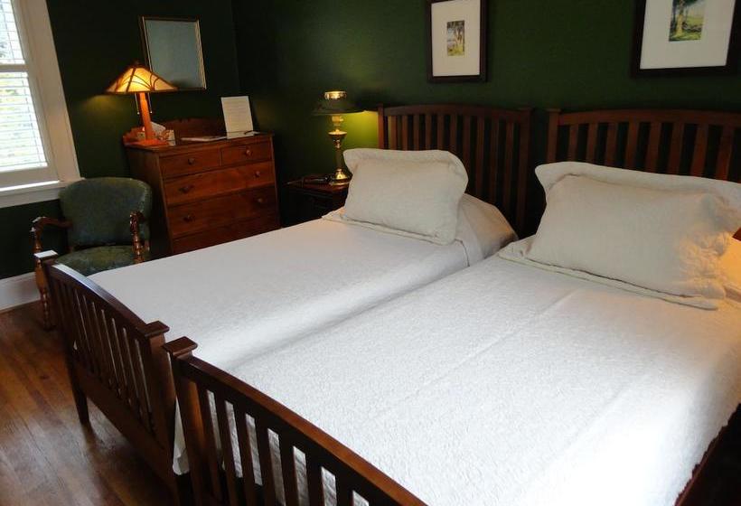 Bed and Breakfast Buckingham House | Stratford | Ontario | Canada 5