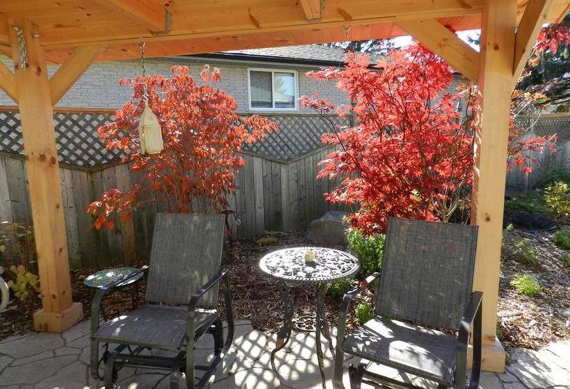 A Garden Stroll Bed & Breakfast | Stratford | Ontario | Canada 13