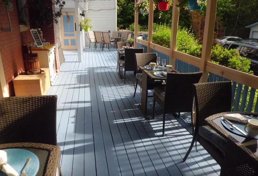 Bed and Breakfast Au Coeur De Magog | Magog | Quebec | Canada 13