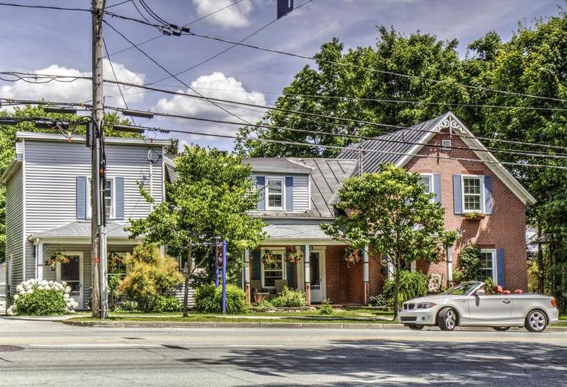 Bed and Breakfast Au Coeur De Magog | Magog | Quebec | Canada 16