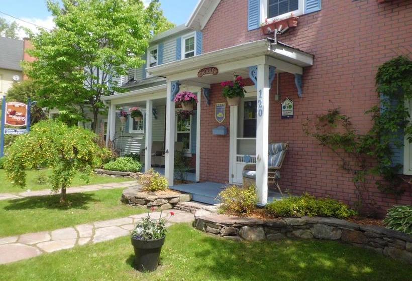 Bed and Breakfast Au Coeur De Magog | Magog | Quebec | Canada 7