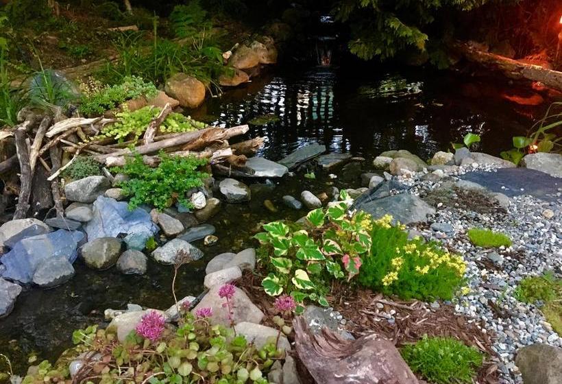 Bed and Breakfast à Amour Et Amitié | Magog | Quebec | Canada 1