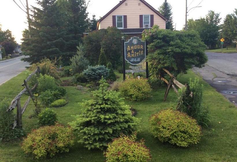 Bed and Breakfast à Amour Et Amitié | Magog | Quebec | Canada 11