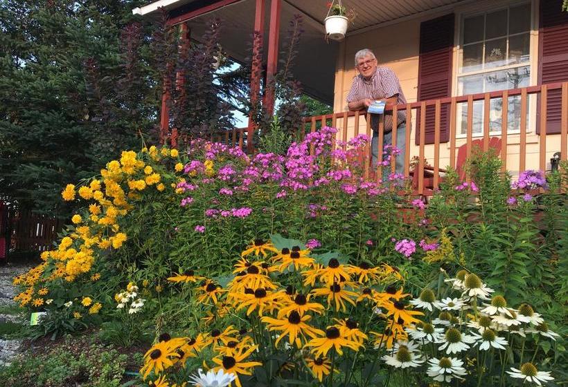 Bed and Breakfast à Amour Et Amitié | Magog | Quebec | Canada 4