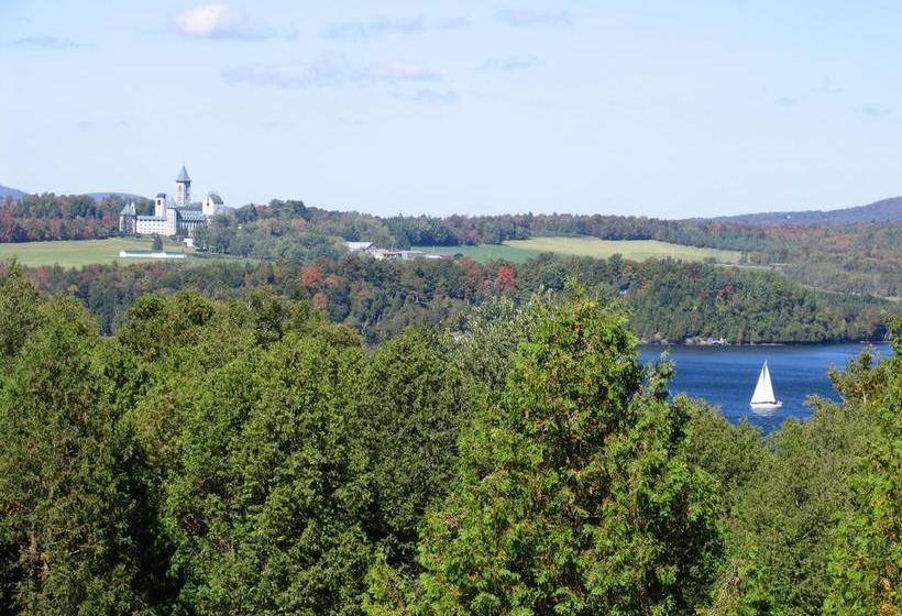 Bed and Breakfast Auberge La Belle Victorienne Et Spa | Magog | Quebec | Canada 6