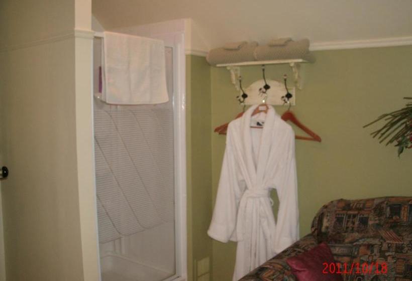 Bed and Breakfast Ici Et Maintenant | Magog | Quebec | Canada 12