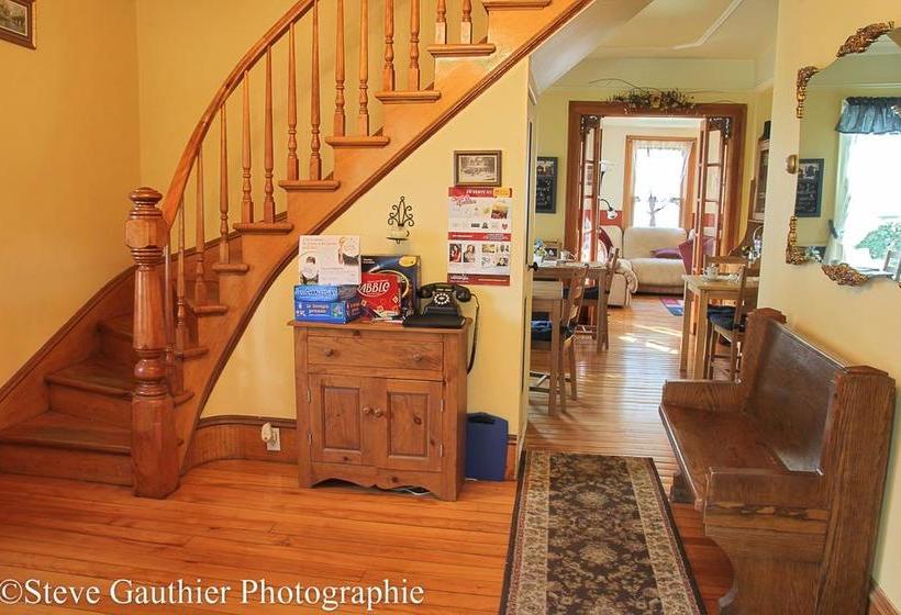 Bed and Breakfast Ici Et Maintenant | Magog | Quebec | Canada 14