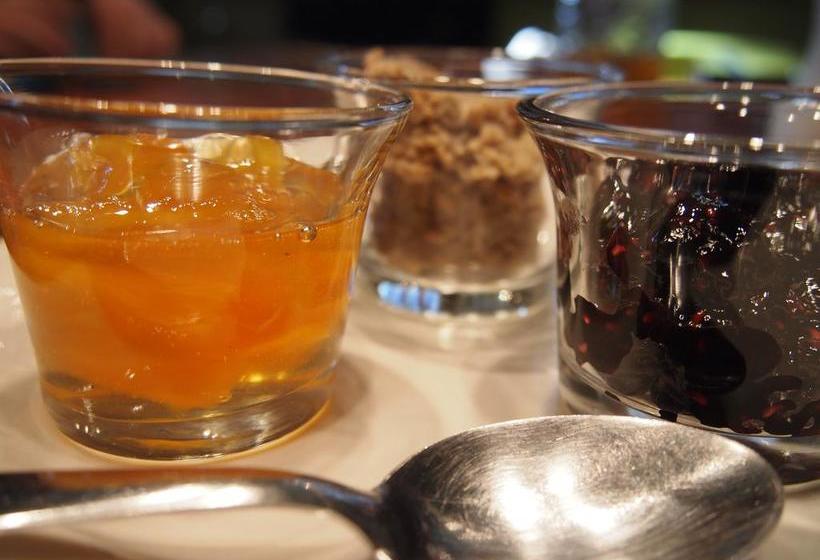 Bed and Breakfast Au Manoir De La Rue Merry | Magog | Quebec | Canada 12