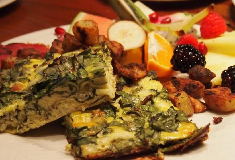 Bed and Breakfast Au Manoir De La Rue Merry | Magog | Quebec | Canada 7