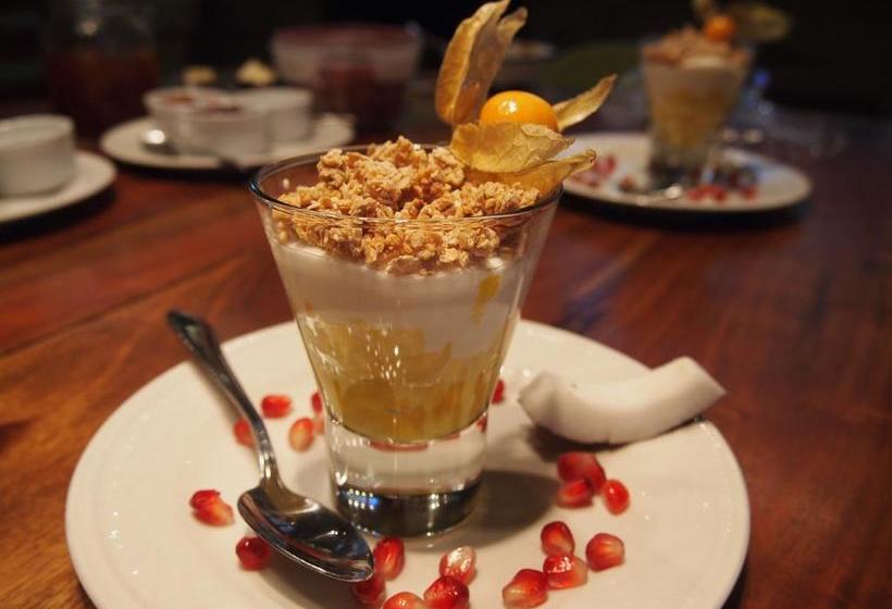 Bed and Breakfast Au Manoir De La Rue Merry | Magog | Quebec | Canada 9