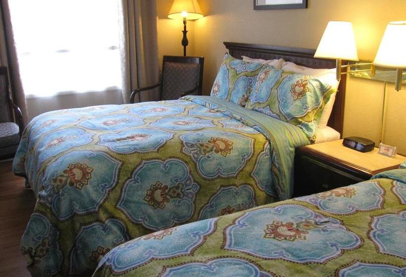 Motel De L Outlet | Magog | Quebec | Canada 20