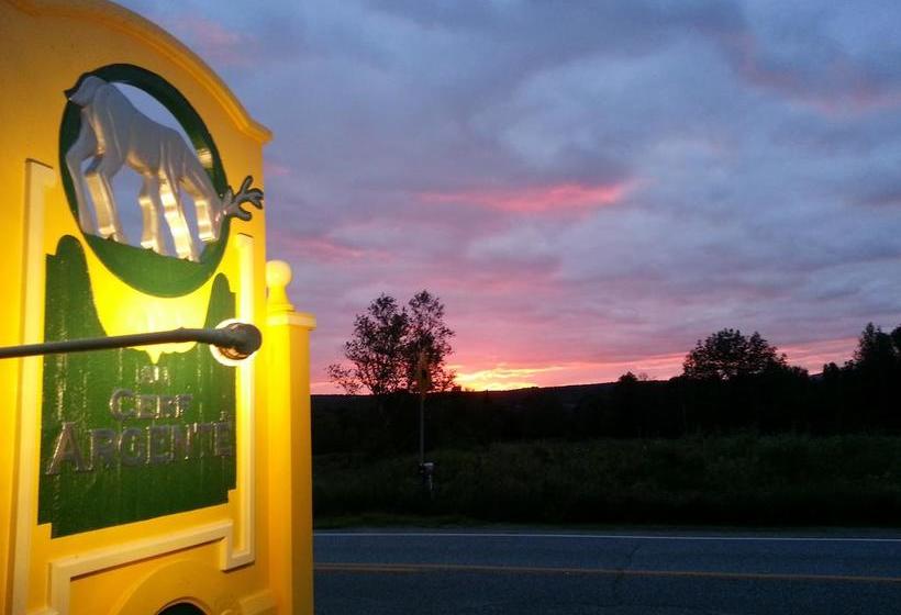 Au Gîte Du Cerf Argenté B&b | Magog | Quebec | Canada 19