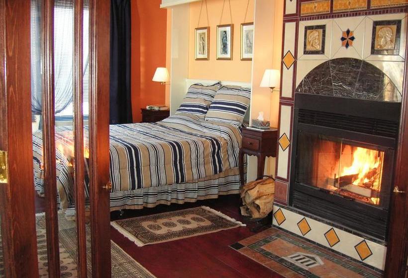 Au Gîte Du Cerf Argenté B&b | Magog | Quebec | Canada 4