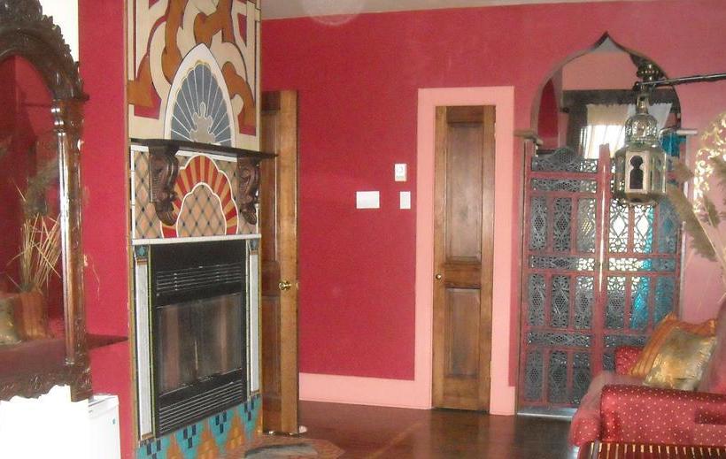 Au Gîte Du Cerf Argenté B&b | Magog | Quebec | Canada 8