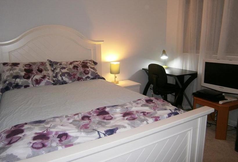 Bed and Breakfast Ykaurora Guest House | Yellowknife | Northwest Territories | Canada 1