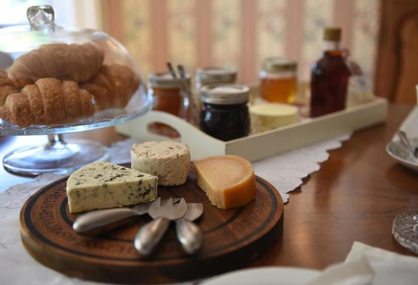 Bed and Breakfast Château La Motte | Woodstock | Ontario | Canada 17