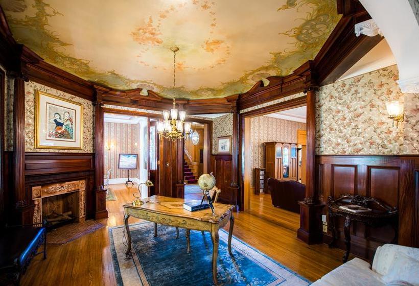 Bed and Breakfast Château La Motte | Woodstock | Ontario | Canada 19