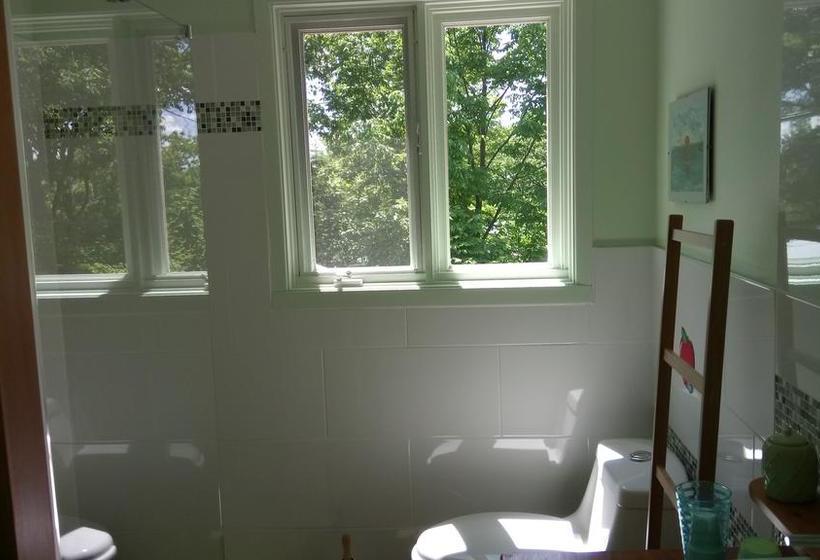 Bed and Breakfast Gîte Au Gré Du Vent | Quebec | Quebec | Canada 11