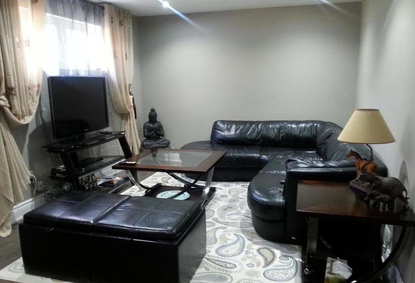 Bed and Breakfast Moments... | Toronto | Ontario | Canada 2