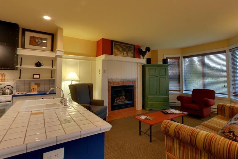 Resort Embarc  Tremblant | Mont Tremblant | Quebec | Canada 13