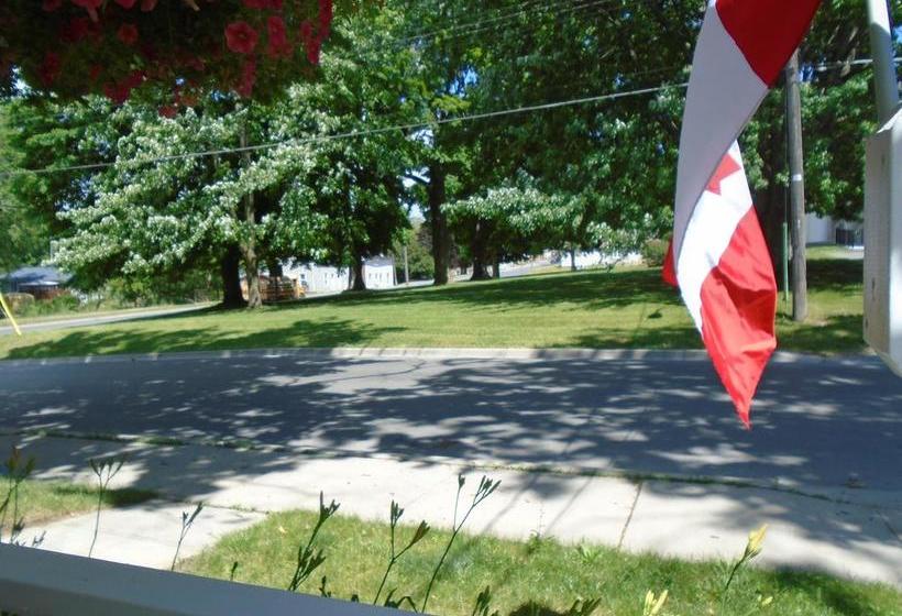 Courthouse B&b | Picton | Ontario | Canada 10