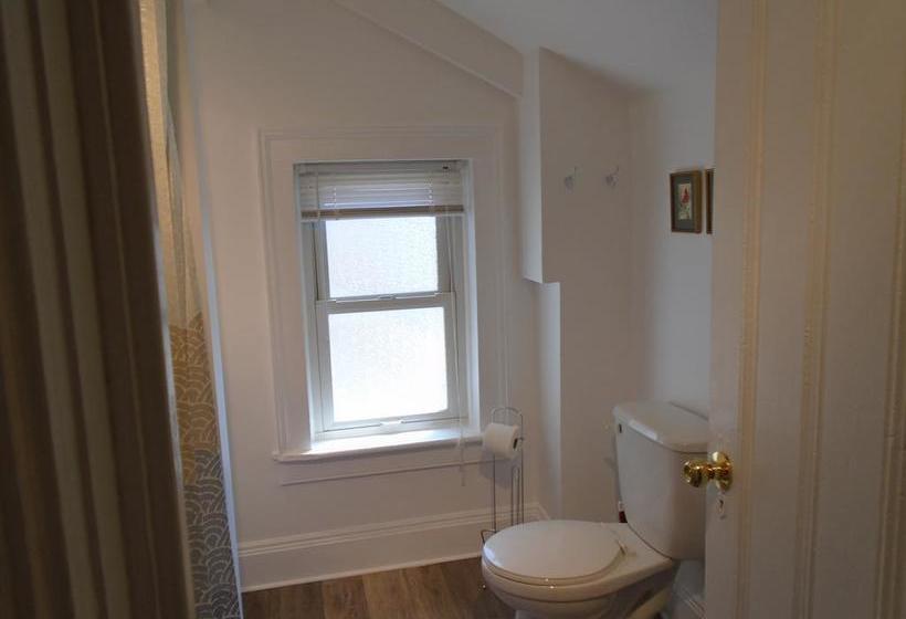 Courthouse B&b | Picton | Ontario | Canada 12