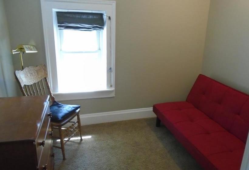 Courthouse B&b | Picton | Ontario | Canada 14