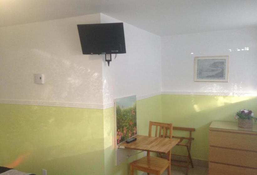 Bed and Breakfast Gîte Au Pignon Vert Stefoy | Quebec | Quebec | Canada 15