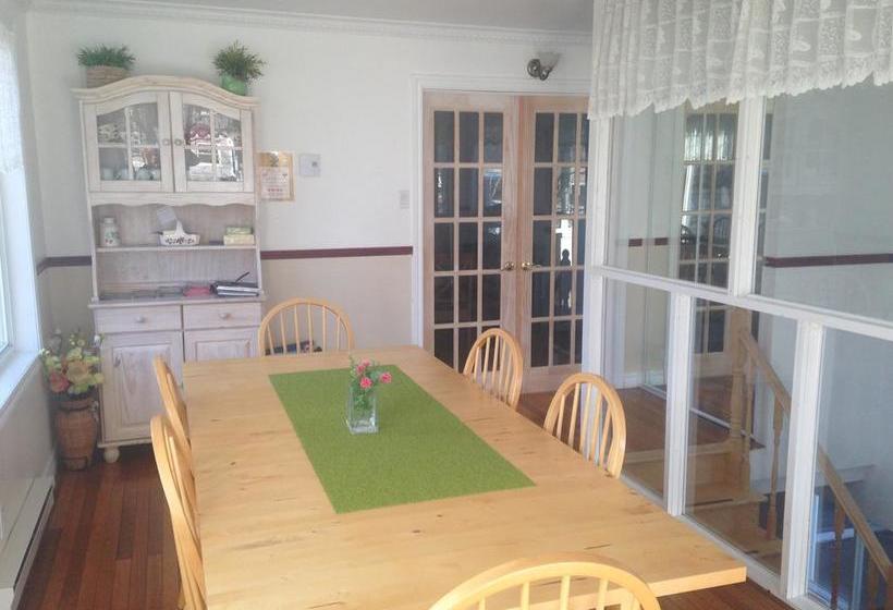 Bed and Breakfast Gîte Au Pignon Vert Stefoy | Quebec | Quebec | Canada 3