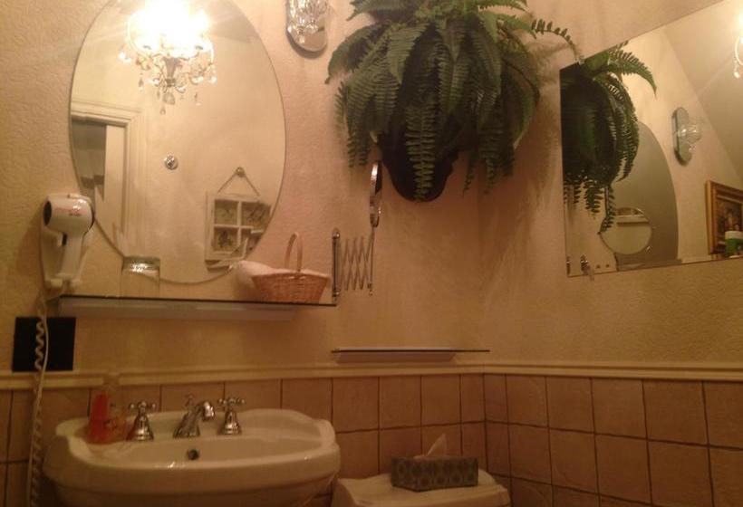 Bed and Breakfast Auberge J.a Moisan | Quebec | Quebec | Canada 14