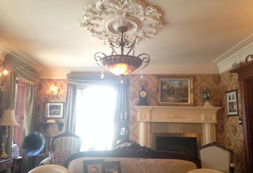 Bed and Breakfast Auberge J.a Moisan | Quebec | Quebec | Canada 3