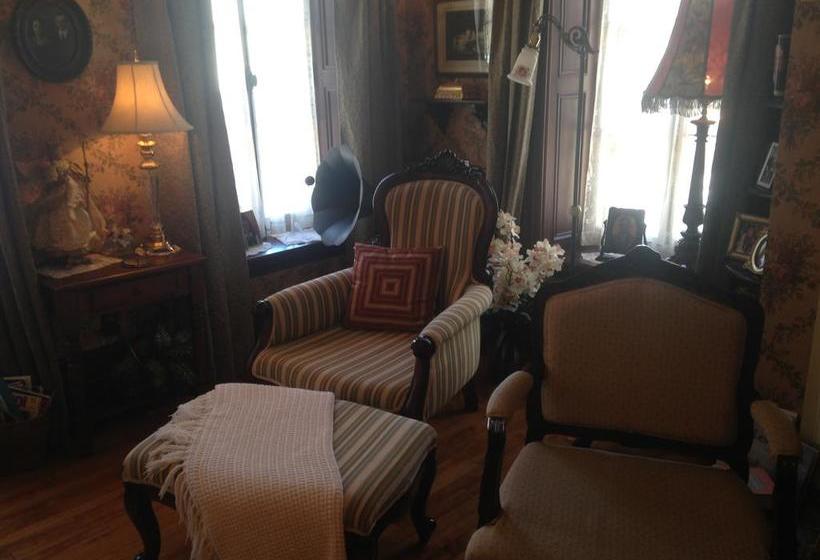 Bed and Breakfast Auberge J.a Moisan | Quebec | Quebec | Canada 4