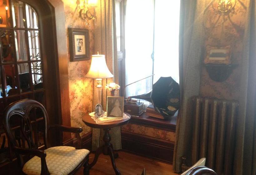 Bed and Breakfast Auberge J.a Moisan | Quebec | Quebec | Canada 5