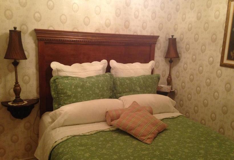 Bed and Breakfast Auberge J.a Moisan | Quebec | Quebec | Canada 9