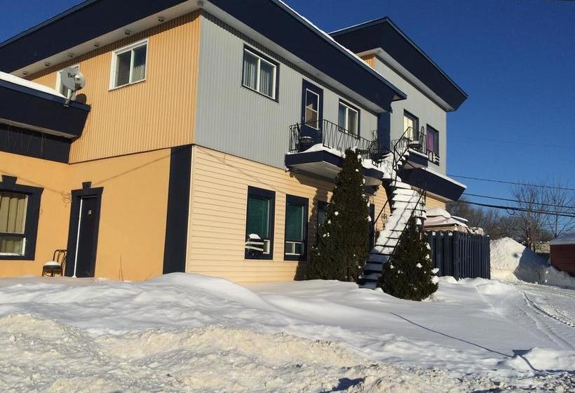 Motel Lustre D Or | Quebec | Quebec | Canada 2