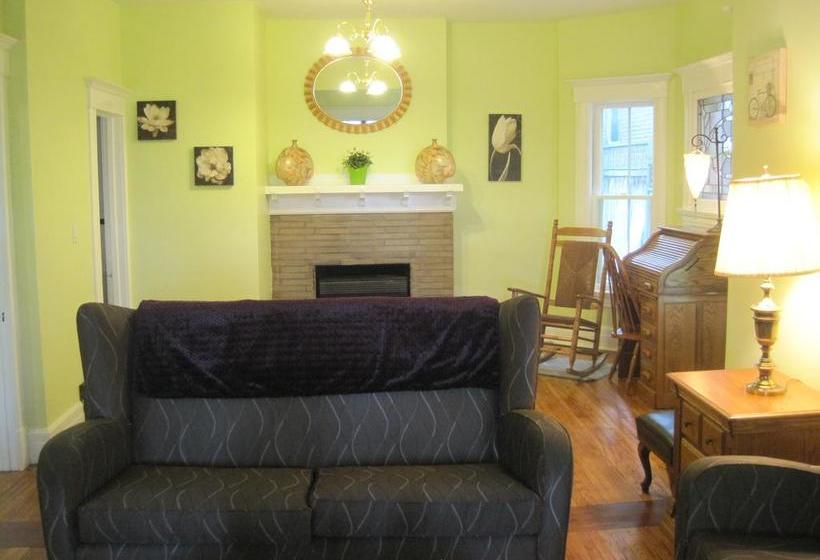 Bed and Breakfast Niagara Gorgeview Inn | Niagara Falls | Ontario | Canada 13