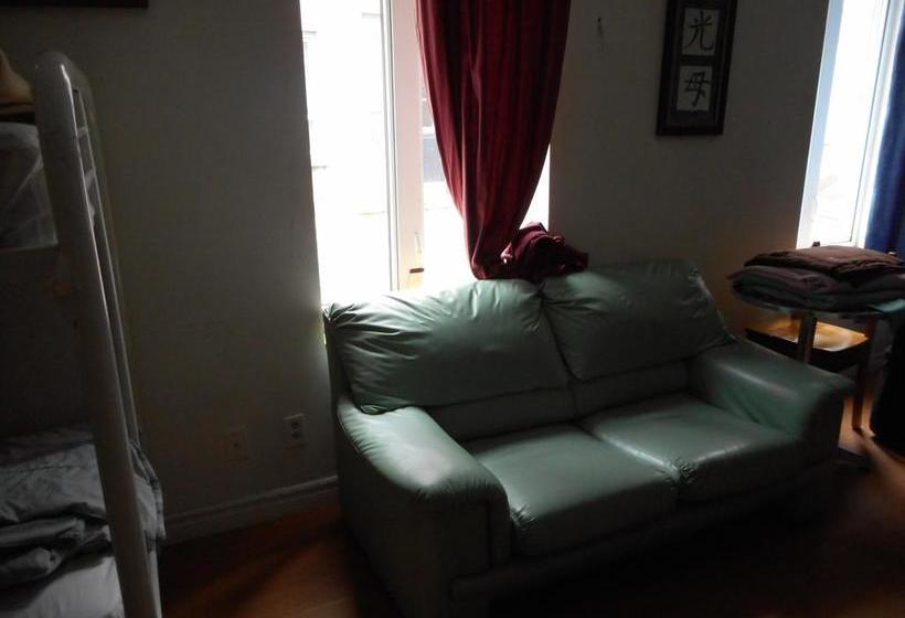 Hostel Auberge Maeva | Quebec | Quebec | Canada 16