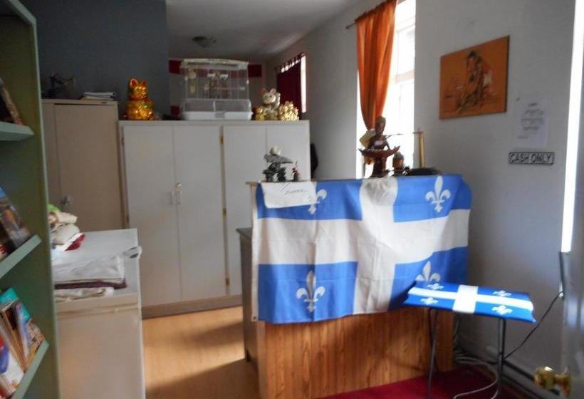 Hostel Auberge Maeva | Quebec | Quebec | Canada 17