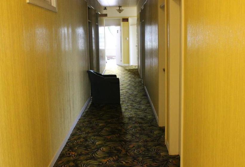 Hotel Leland | Wolseley | Saskatchewan | Canada 2