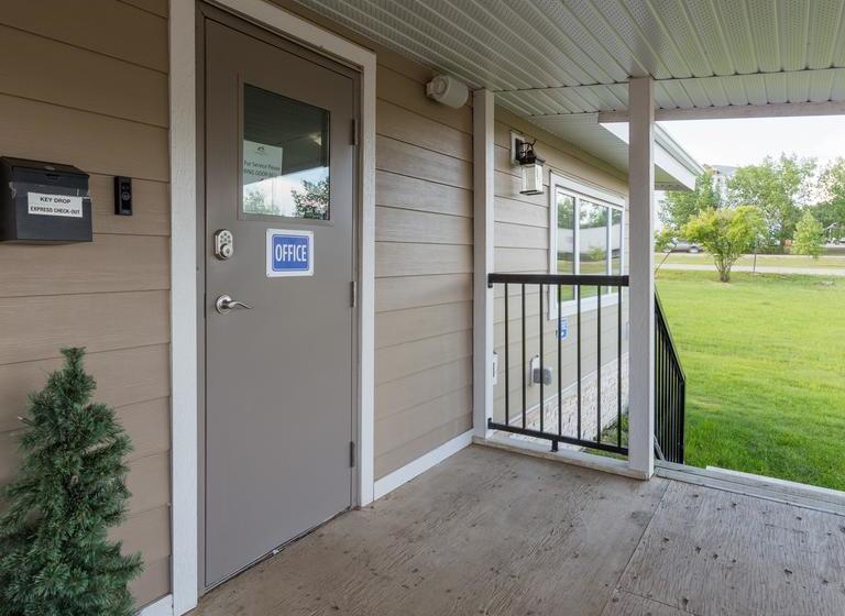 Motel Sunrise Inn & Suites | Fort Nelson | British Columbia | Canada 10