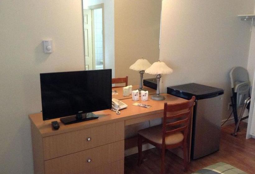 Motel Chevalier | Quebec | Quebec | Canada 18