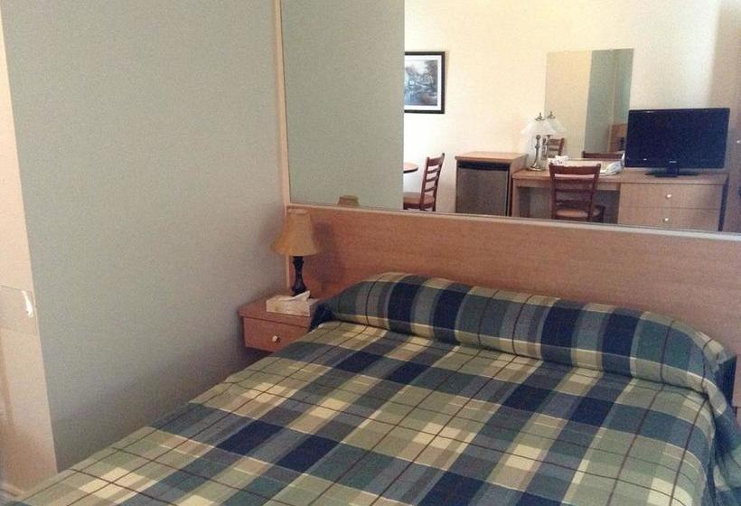 Motel Chevalier | Quebec | Quebec | Canada 20
