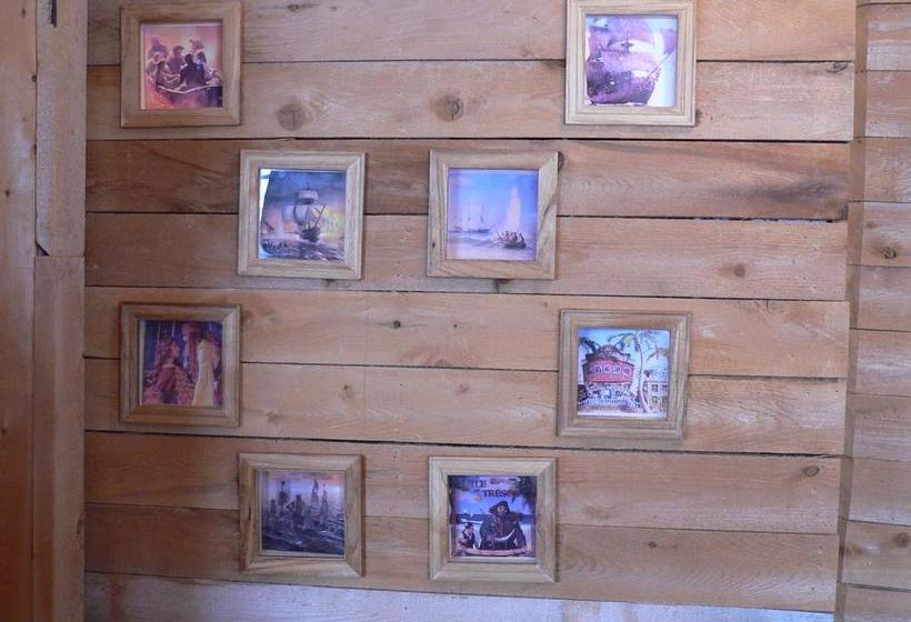 Bed and Breakfast L Oasis Du Pirate | Quebec | Quebec | Canada 2