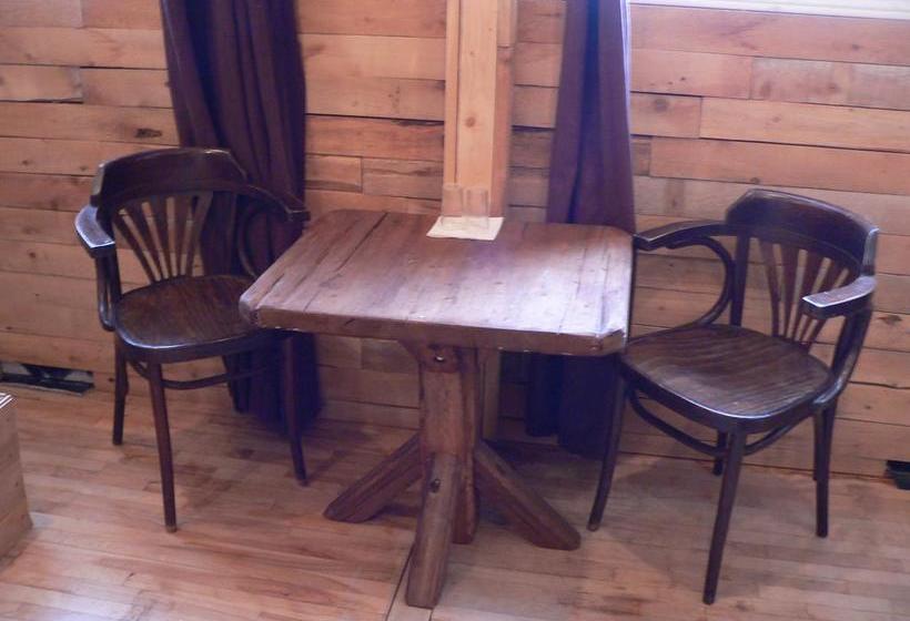 Bed and Breakfast L Oasis Du Pirate | Quebec | Quebec | Canada 4