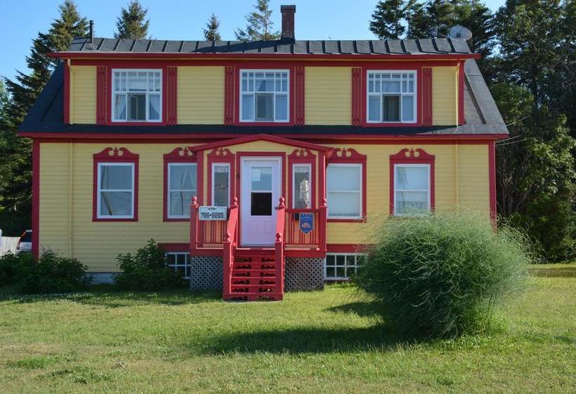 Bed and Breakfast La Maison Entre Mer Montagnes | Cap-Chat | Quebec | Canada 17
